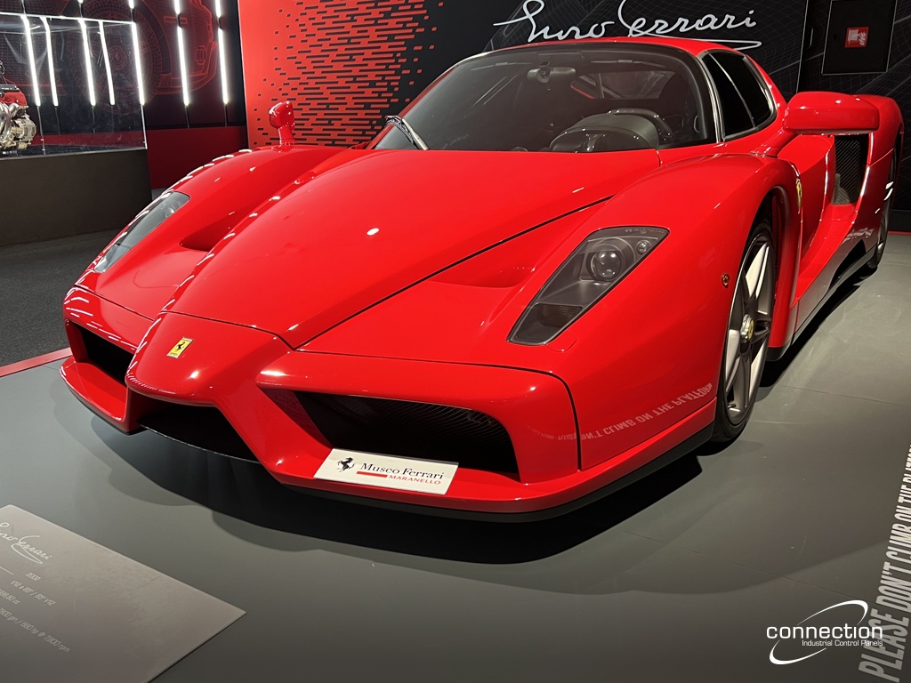 Connection-Ferrari-Pagani-CAR-RACE-SPORT-11