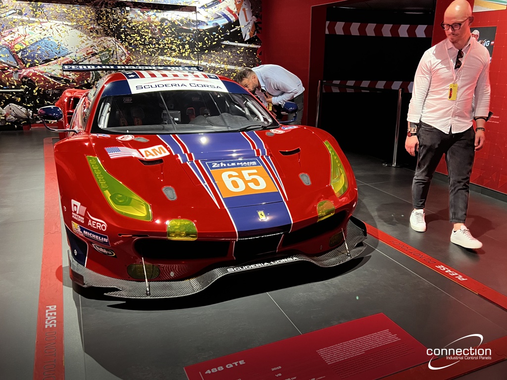 Connection-Ferrari-Pagani-CAR-RACE-SPORT-17